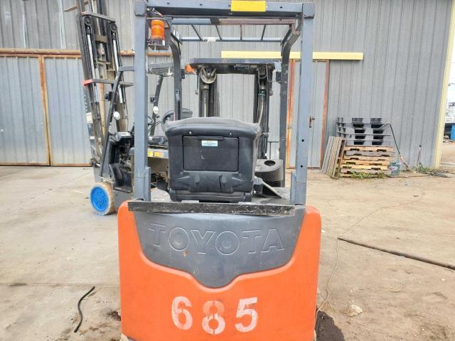 57891U116171A - 2010 TOYOTA FORK LIFT ORANGE photo 6