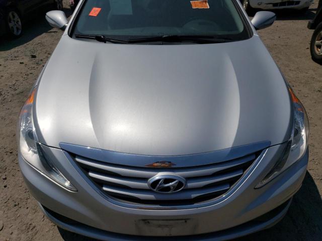 5NPEB4AC8EH883145 - 2014 HYUNDAI SONATA GLS SILVER photo 11