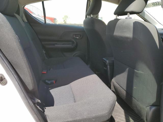 JTDKDTB3XJ1614524 - 2018 TOYOTA PRIUS C Weiß Foto 10