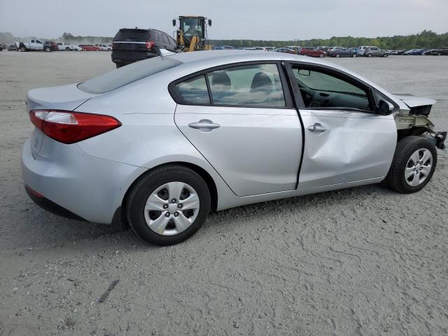 KNAFK4A65G5588065 - 2016 KIA FORTE LX SILVER photo 3