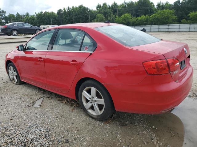 3VW3L7AJ9EM368523 - 2014 VOLKSWAGEN JETTA TDI RED photo 2