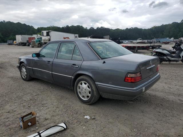 WDBEA32E7SC233662 - 1995 MERCEDES-BENZ E 320 BASE CHARCOAL photo 2