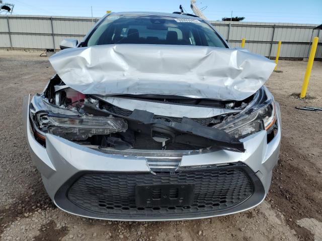 JTDVPMAE2N3029721 - 2022 TOYOTA COROLLA LE Gümüş foto 5