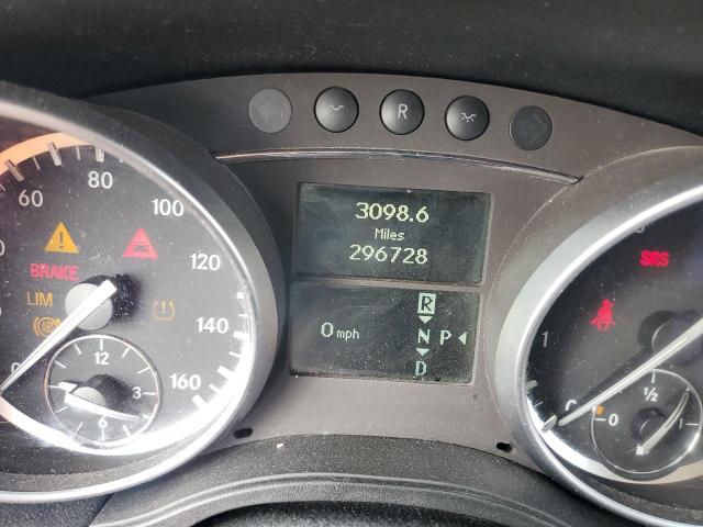 4JGBF7BE5BA681905 - 2011 MERCEDES-BENZ GL 450 4MATIC GRAY photo 9