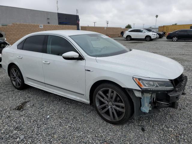 1VWDT7A38HC061968 - 2017 VOLKSWAGEN PASSAT R-LINE თეთრი ფოტო 4