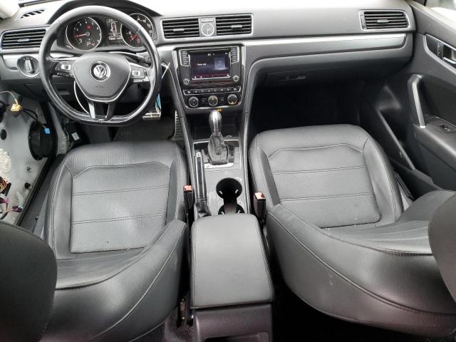 1VWDT7A38HC061968 - 2017 VOLKSWAGEN PASSAT R-LINE თეთრი ფოტო 8