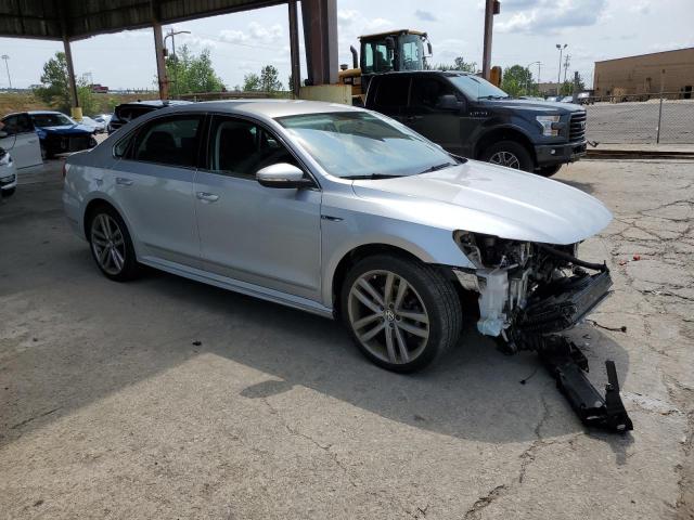 1VWDT7A31HC006990 - 2017 VOLKSWAGEN PASSAT R-LINE Silber Foto 4