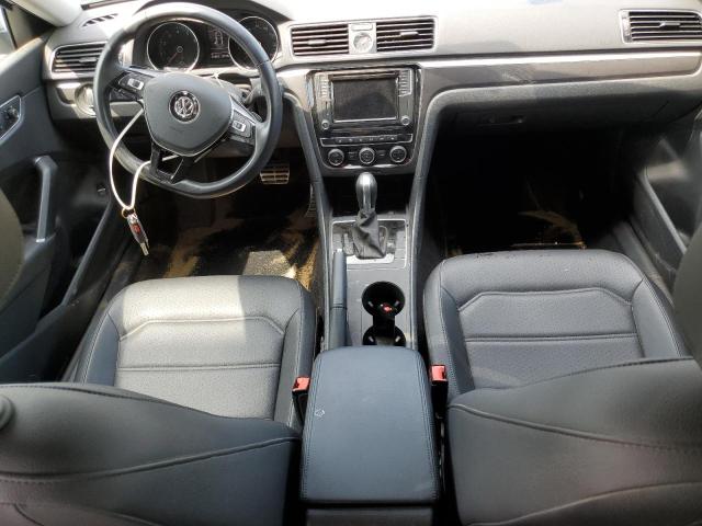 1VWDT7A31HC006990 - 2017 VOLKSWAGEN PASSAT R-LINE Silber Foto 8