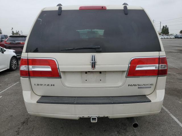 5LMFU27548LJ00875 - 2008 LINCOLN NAVIGATOR WHITE photo 6