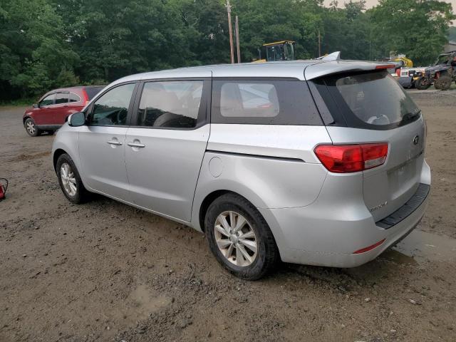 KNDMA5C19H6284110 - 2017 KIA SEDONA L SILVER photo 2