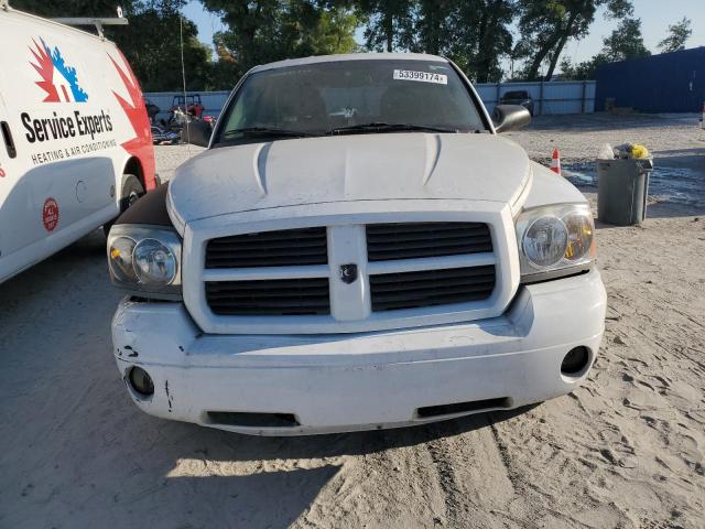 1D7HE48N46S599886 - 2006 DODGE DAKOTA QUAD SLT WHITE photo 5