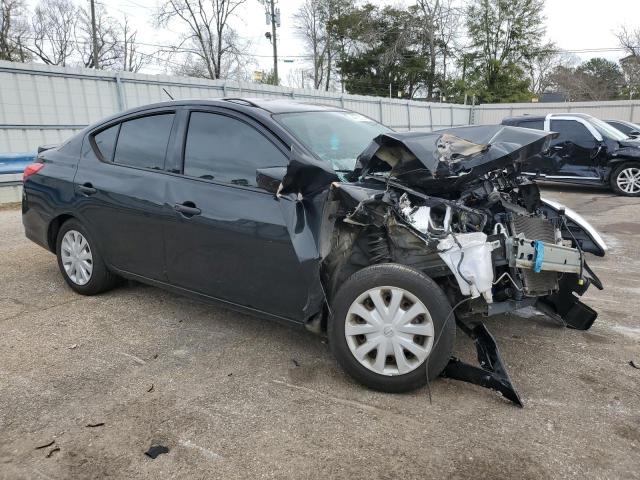 3N1CN7AP1JL831923 - 2018 NISSAN VERSA S BLACK photo 4