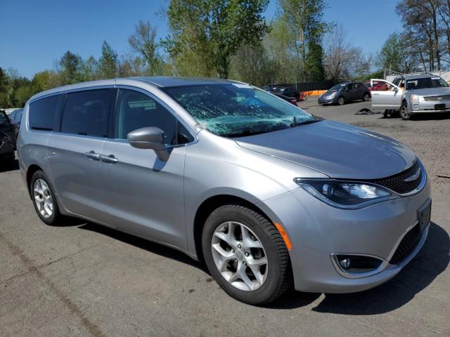 2C4RC1FG3JR128930 - 2018 CHRYSLER PACIFICA TOURING PLUS Gümüş foto 4