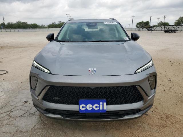 LRBFZPE49RD054342 - 2024 BUICK ENVISION ESSENCE رمادي صورة 5