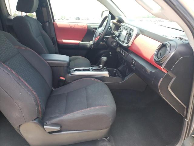 5TFRZ5CN5HX025559 - 2017 TOYOTA TACOMA ACCESS CAB ვერცხლისფერი ფოტო 5