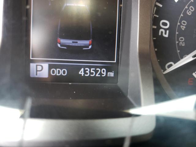 5TFRZ5CN5HX025559 - 2017 TOYOTA TACOMA ACCESS CAB ვერცხლისფერი ფოტო 8