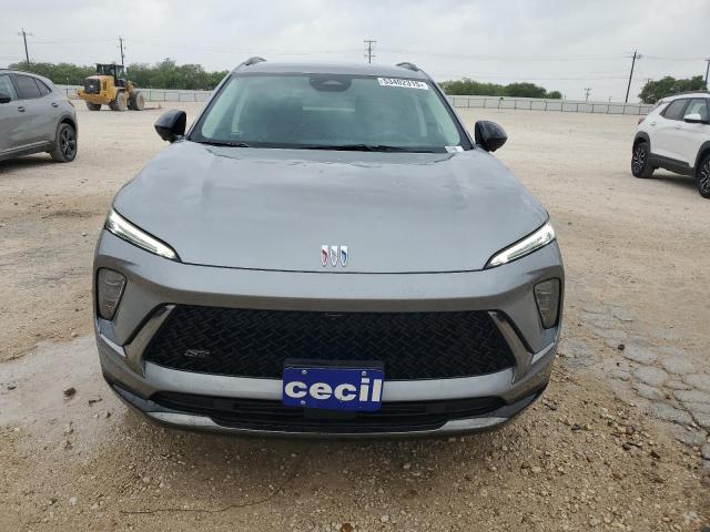 LRBFZPE43RD068978 - 2024 BUICK ENVISION ESSENCE رمادي صورة 5