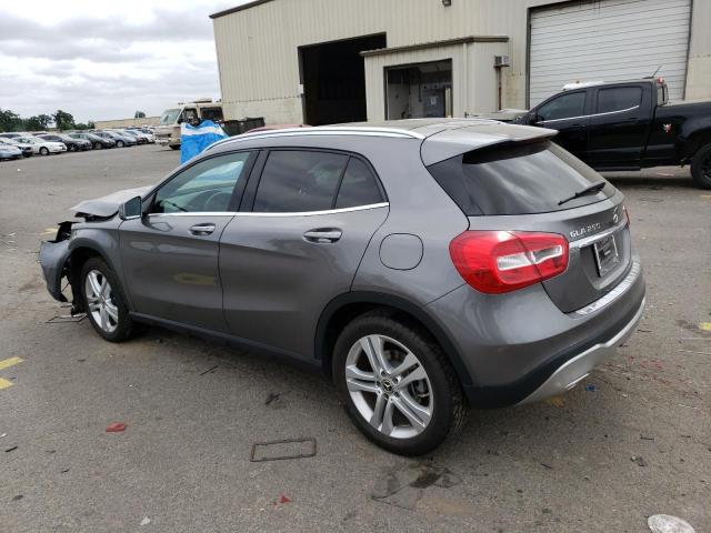 WDCTG4GB0KJ583944 - 2019 MERCEDES-BENZ GLA 250 4MATIC GRAY photo 2