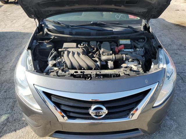 3N1CN7AP4KL827432 - 2019 NISSAN VERSA S GRAY photo 11