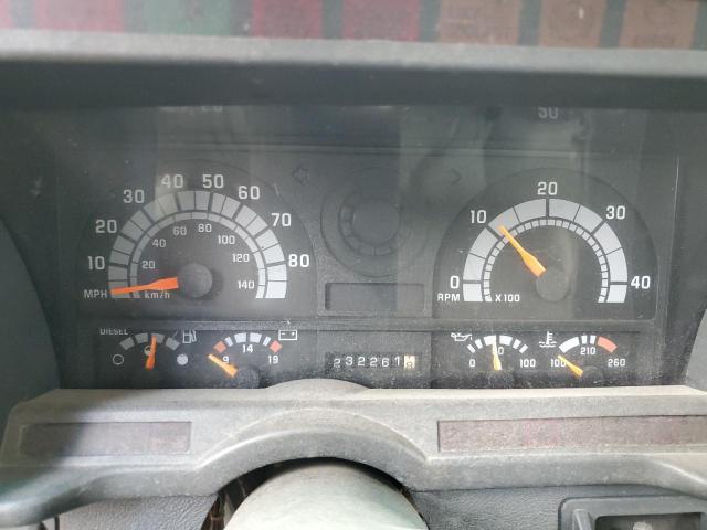 1GDJ7H1C7YJ526067 - 2000 GMC C-SERIES C7H042 WHITE photo 8