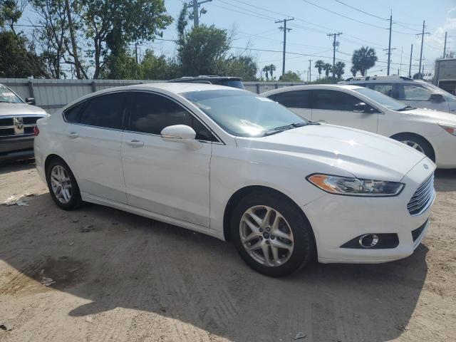 3FA6P0HD3ER273041 - 2014 FORD FUSION SE WHITE photo 4