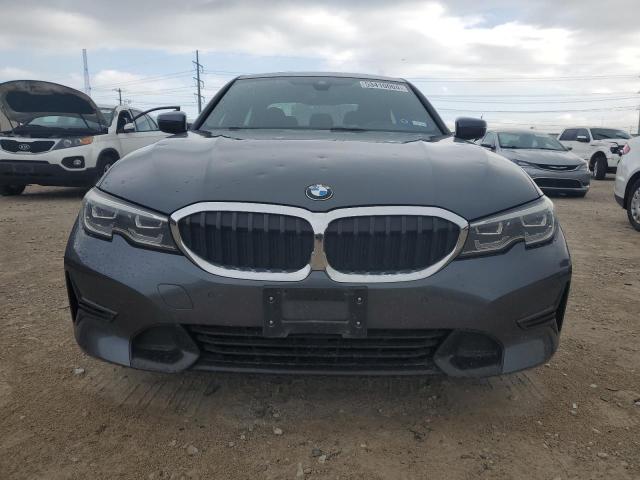 3MW5R7J00M8B66272 - 2021 BMW 330XI CHARCOAL photo 5