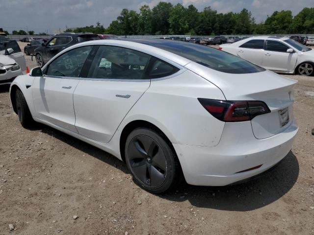 5YJ3E1EAXJF047769 - 2018 TESLA MODEL 3 WHITE photo 2