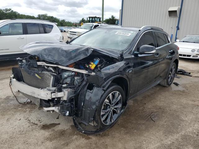 SJKCH5CR0JA053268 - 2018 INFINITI QX30 BASE BLACK photo 1