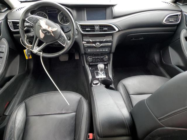 SJKCH5CR0JA053268 - 2018 INFINITI QX30 BASE BLACK photo 8