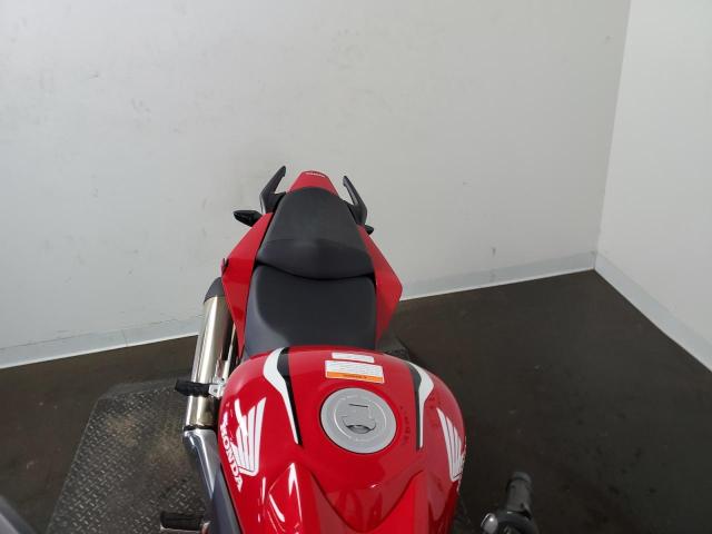 MLHNC5101M5700754 - 2021 HONDA CBR300 R RED photo 6