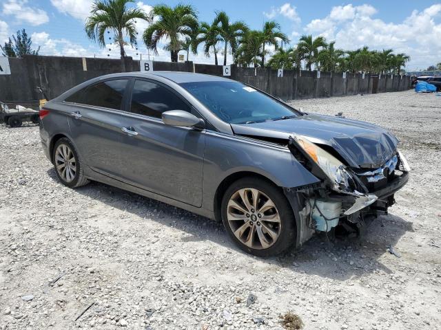 5NPEC4AC4DH758865 - 2013 HYUNDAI SONATA SE GRAY photo 4