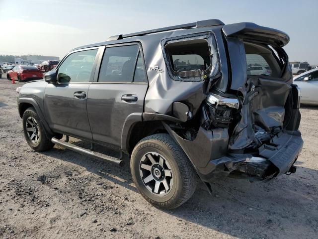 JTEBU5JRXL5763704 - 2020 TOYOTA 4RUNNER SR5/SR5 PREMIUM GRAY photo 2