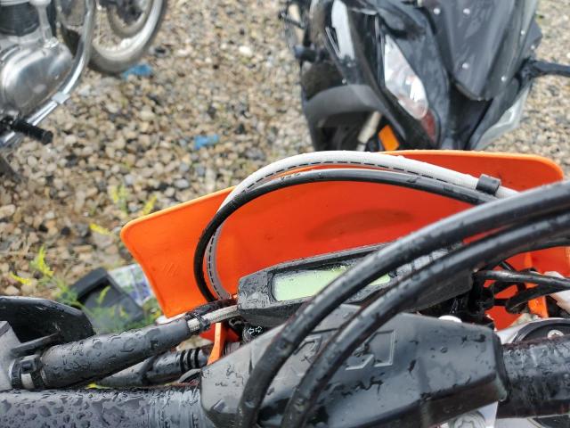 VBKEXL40XJM415011 - 2018 KTM 500 EXC-F ORANGE photo 8