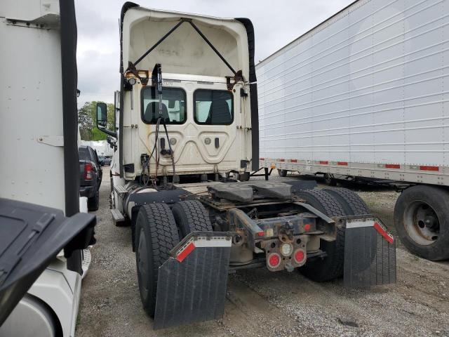 3AKBHLDR6KSLH4361 - 2019 FREIGHTLINER CASCADIA 1 WHITE photo 3