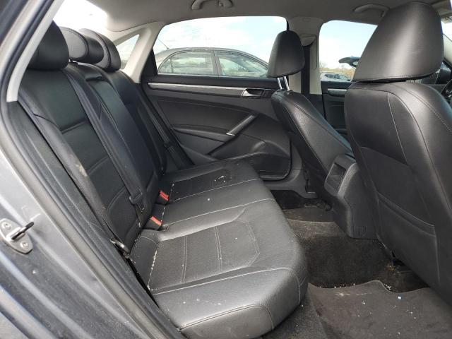 1VWDT7A33HC065989 - 2017 VOLKSWAGEN PASSAT R-LINE ნაცრისფერი ფოტო 10