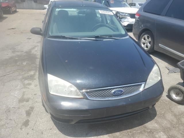 1FAFP34N85W298725 - 2005 FORD FOCUS ZX4 BLACK photo 5