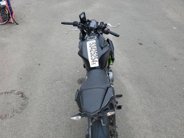 JKAEREH17JDA27628 - 2018 KAWASAKI ER650 H BLACK photo 6