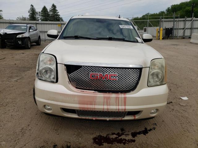 1GKUKMEF3AR164036 - 2010 GMC YUKON XL DENALI WHITE photo 5