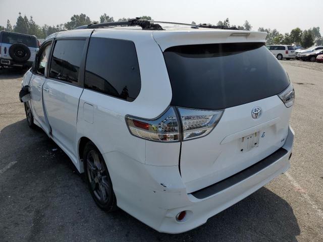 5TDXZ3DC2HS792915 - 2017 TOYOTA SIENNA SE WHITE photo 2