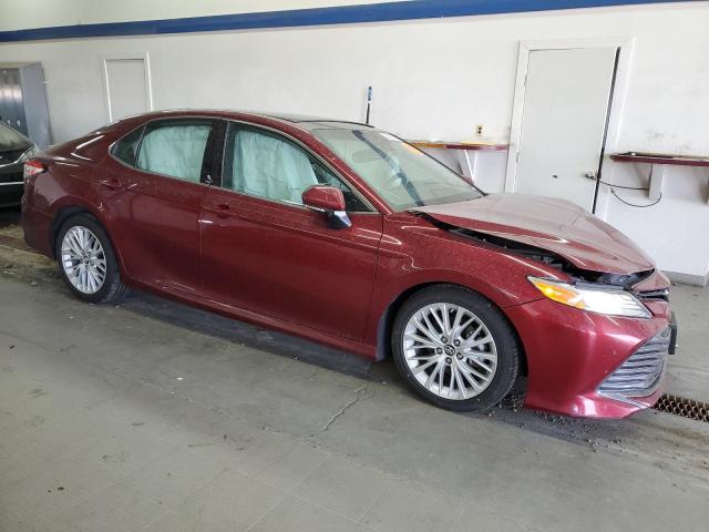 4T1B11HKXJU538776 - 2018 TOYOTA CAMRY XLE L MAROON photo 4