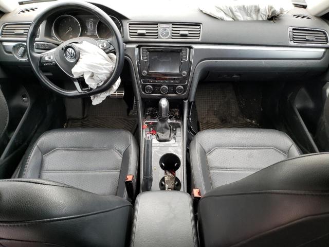 1VWDT7A33HC008854 - 2017 VOLKSWAGEN PASSAT R-LINE Gümüş foto 8