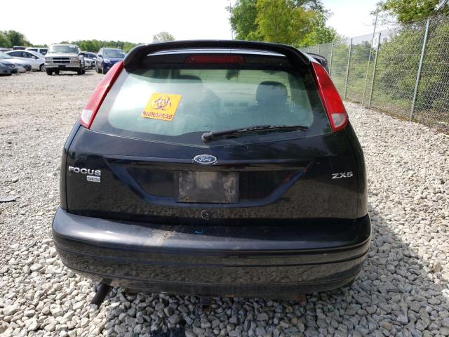 3FAFP37N25R148348 - 2005 FORD FOCUS ZX5 BLACK photo 6