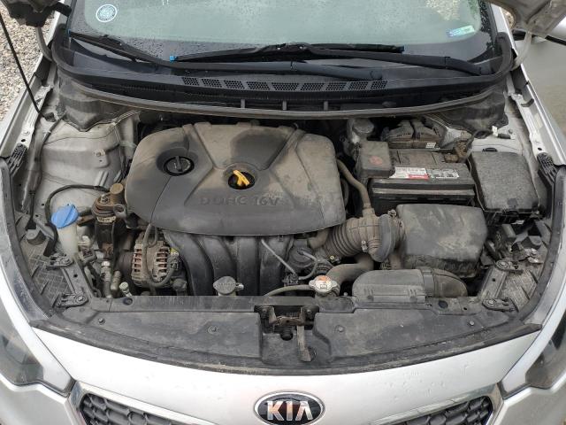 KNAFK4A63G5584225 - 2016 KIA FORTE LX SILVER photo 11