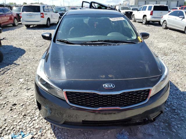 3KPFK4A70JE238396 - 2018 KIA FORTE LX BLACK photo 5