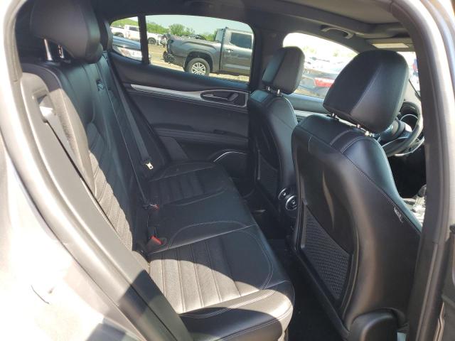 ZASFAKNN6J7C01554 - 2018 ALFA ROMEO STELVIO TI SPORT GRAY photo 11