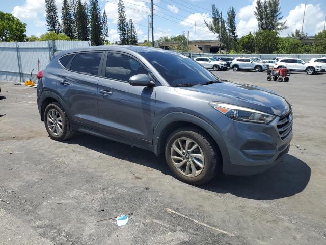 KM8J23A4XJU736290 - 2018 HYUNDAI TUCSON SE GRAY photo 4