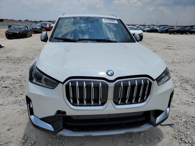 WBX73EF06P5W38652 - 2023 BMW X1 XDRIVE28I WHITE photo 5