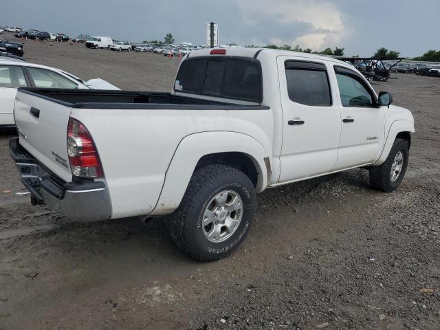 3TMJU4GNXBM123273 - 2011 TOYOTA TACOMA DOUBLE CAB PRERUNNER WHITE photo 3