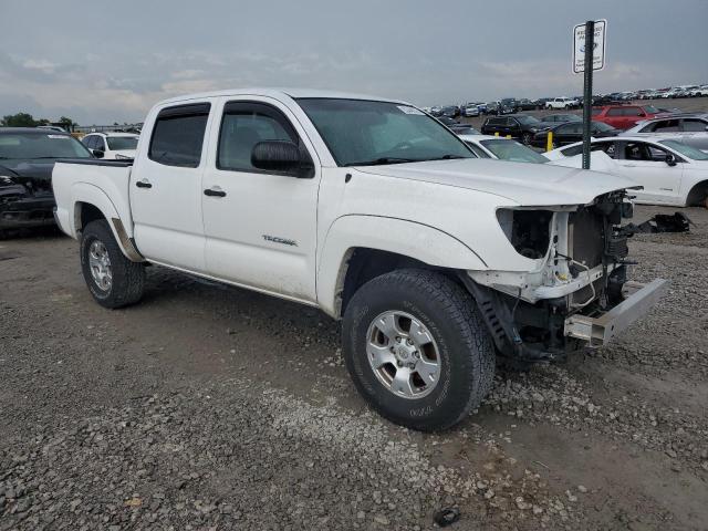 3TMJU4GNXBM123273 - 2011 TOYOTA TACOMA DOUBLE CAB PRERUNNER WHITE photo 4