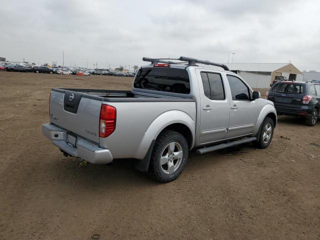 1N6AD07WX8C409861 - 2008 NISSAN FRONTIER CREW CAB LE SILVER photo 3